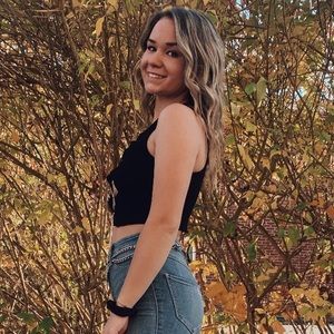 Meet your Posher, Christy